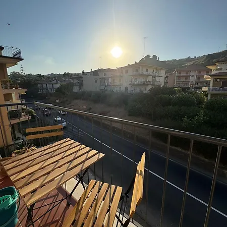 Casa Camurria * Aci Castello